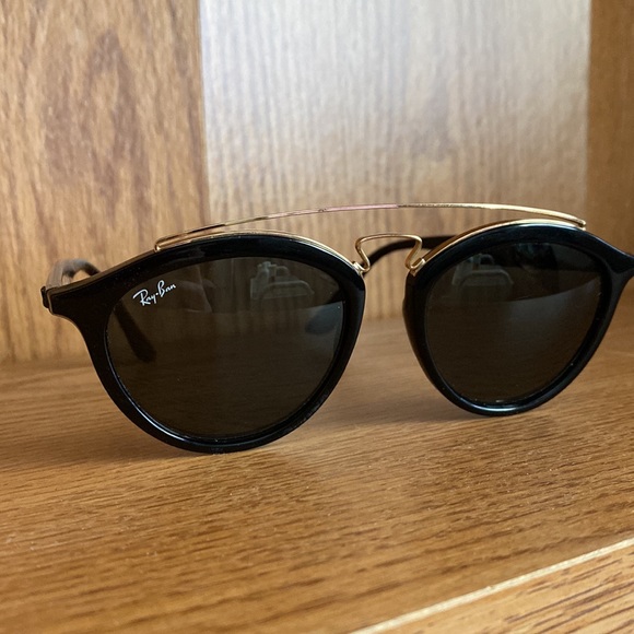 Ray Ban Sunglasses - Picture 2 of 6